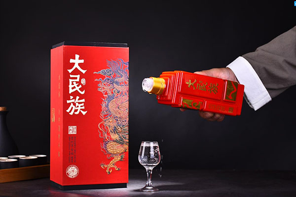 吃燒烤能喝白酒嗎？最好是不要喝白酒