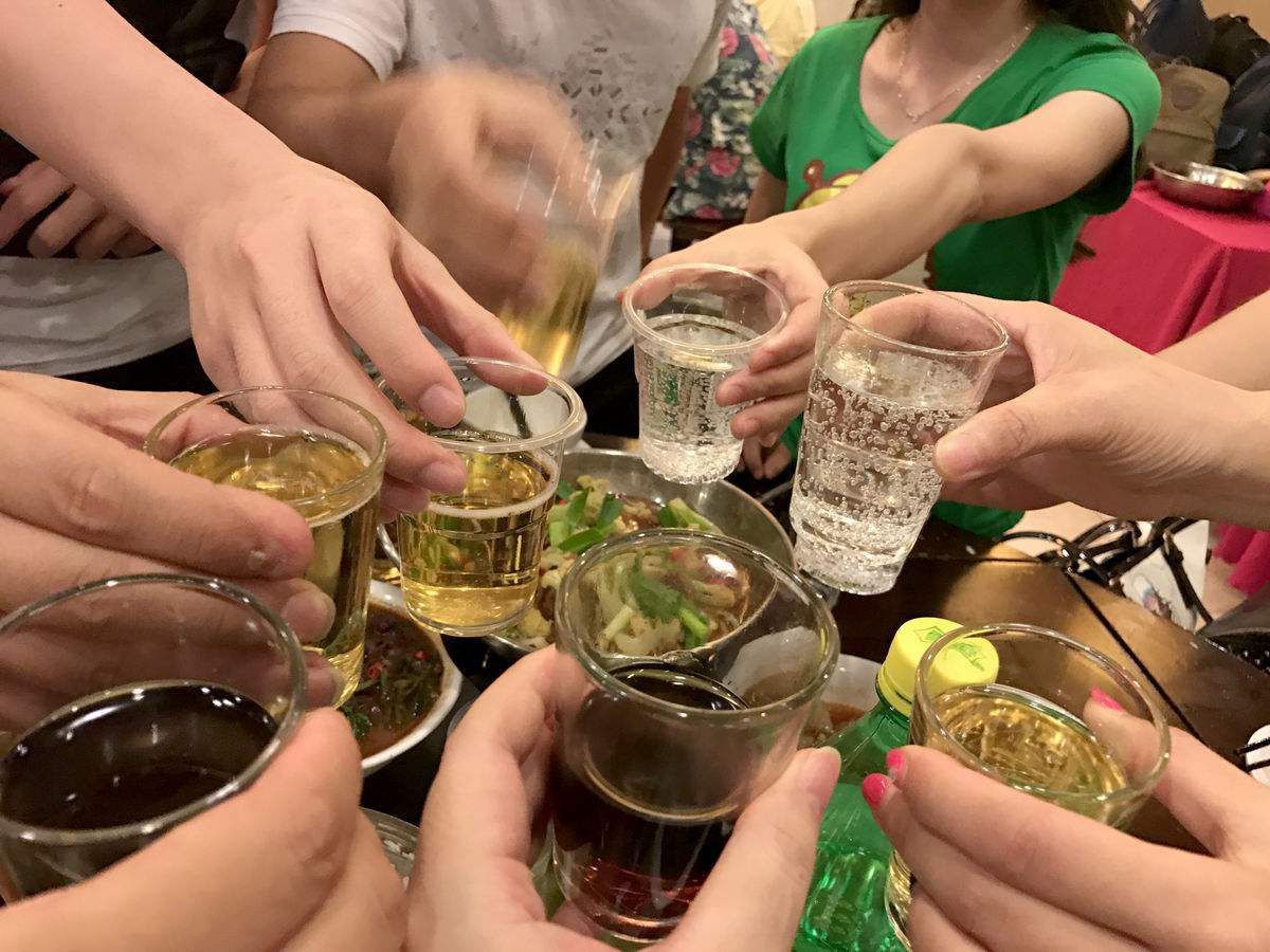 怎么樣喝啤酒更健康，喝啤酒應(yīng)該注意些什么？