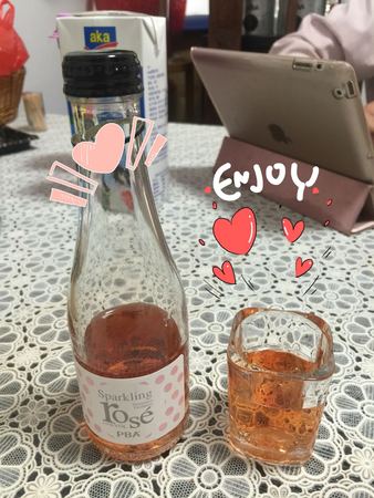 起泡葡萄酒和葡萄酒(起泡葡萄酒和葡萄酒有什么區(qū)別)