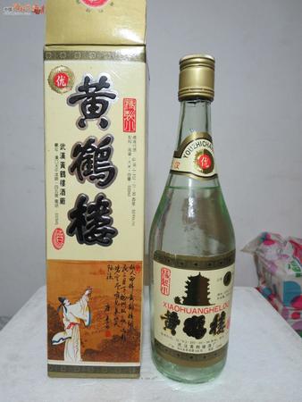 92年的黃鶴樓酒多少錢一瓶(92年黃鶴樓酒價(jià)格)