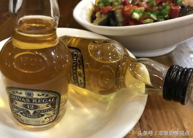 洋酒配什么酒菜(洋酒配什么下酒菜)