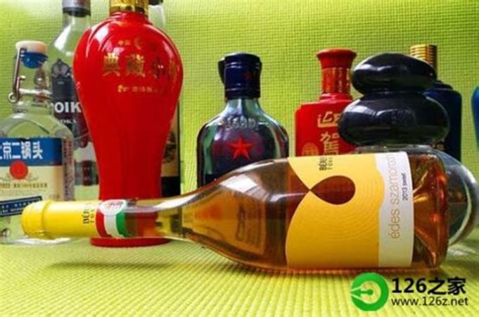 白酒什么溫度最合適,這4款白酒溫著喝