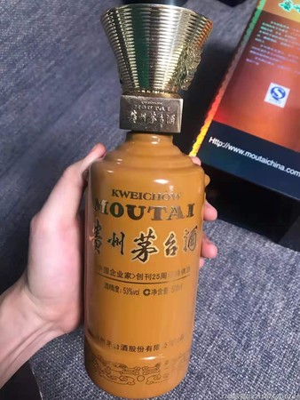 藍帶酒多少錢一瓶(藍帶是什么酒什么價格)