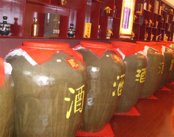 謹(jǐn)慎購(gòu)買(mǎi)飲用散裝白酒,關(guān)鍵詞